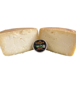 Pecorino stagionato in grotta