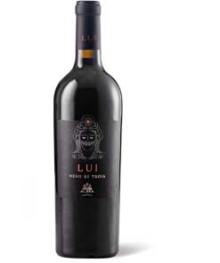 Lui – Nero di Troia